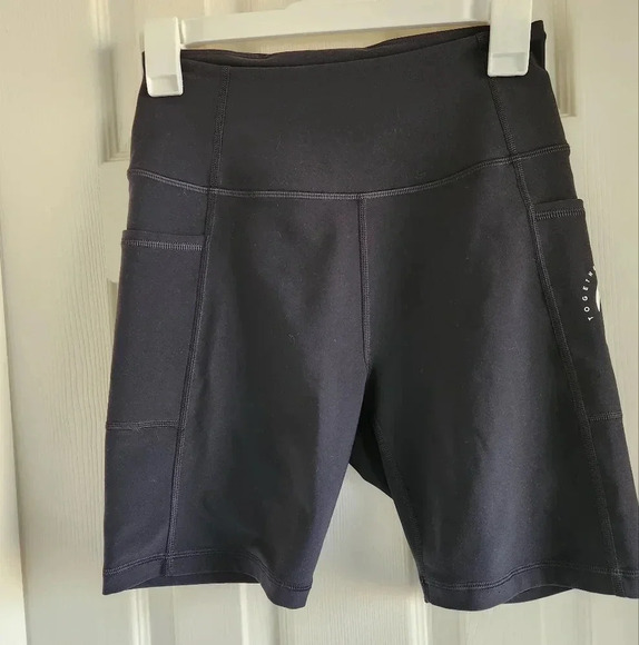 Peloton Biker Shorts with Pockets Size M - Picture 1 of 7